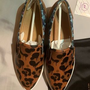 Fresh out of the box coach “Wildbeast Nappa”